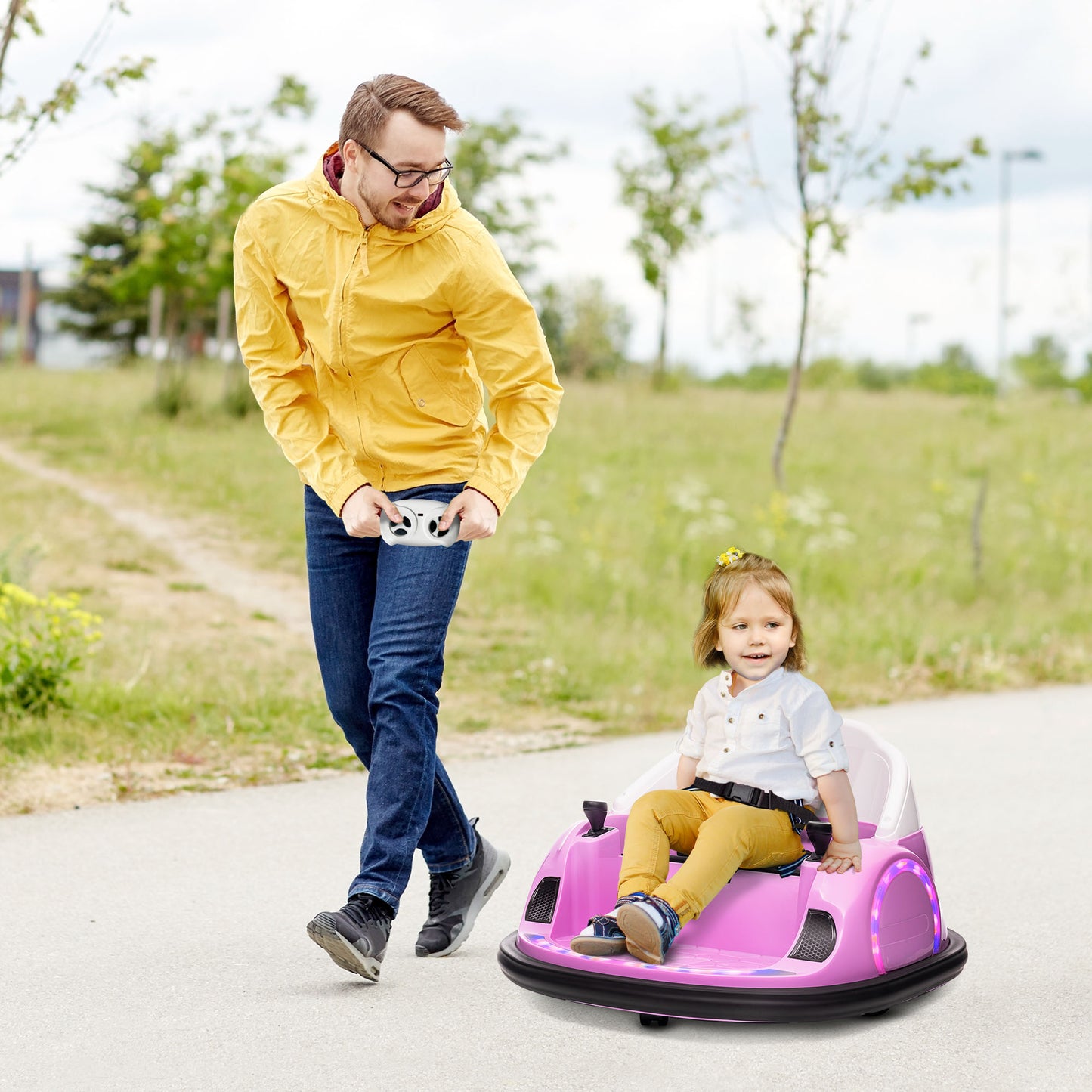 Qaba 12V Bumper Car for Toddlers, Ride On Car with 360 Degree Remote Control, Lights Music Horn, for 1.5-5 Years, Pink